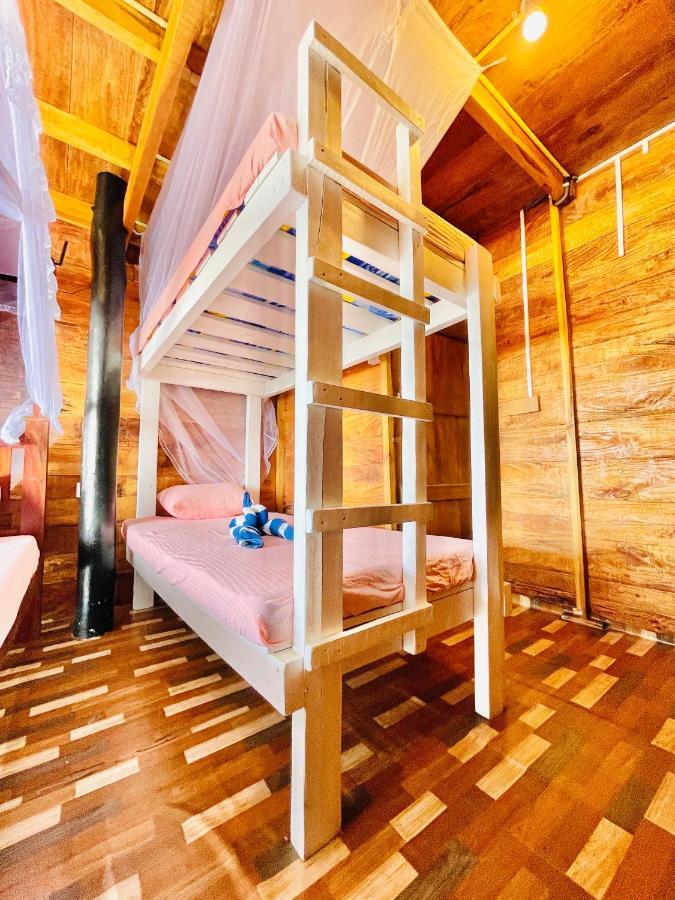Miracles Beach Гале Екстериор снимка